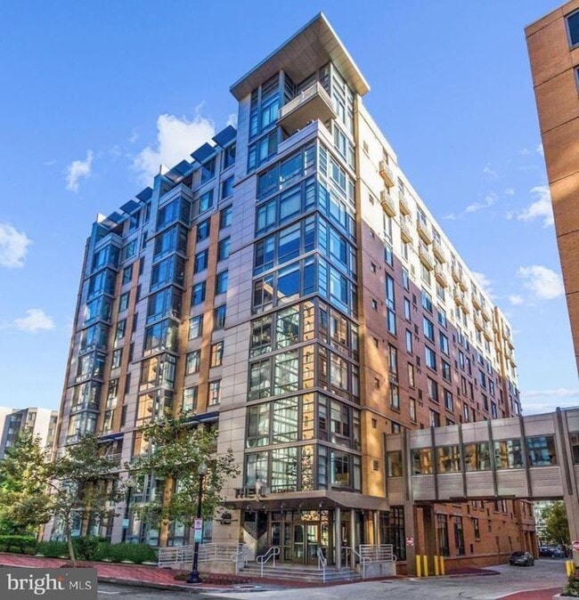 Photo - 440 L St NW Apartment Unit 912