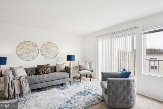 Photo - 1005 Chillum Rd Unit 402