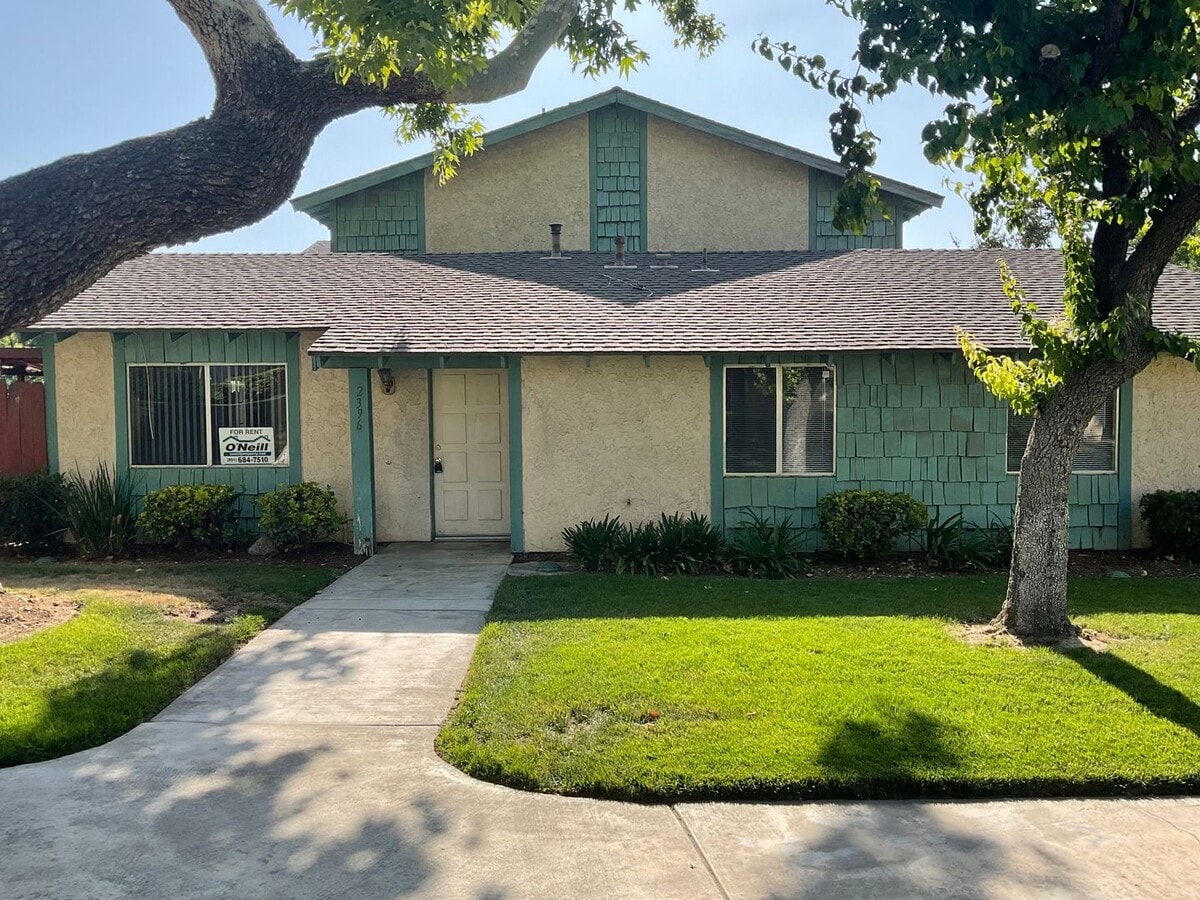 2 Bedroom 1.5 Bath in Riverside - 2 Bedroom 1.5 Bath in Riverside Casa