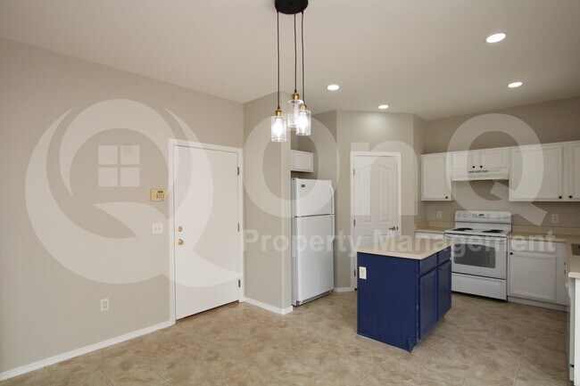 Building Photo - 4025 W Carter Rd Rental