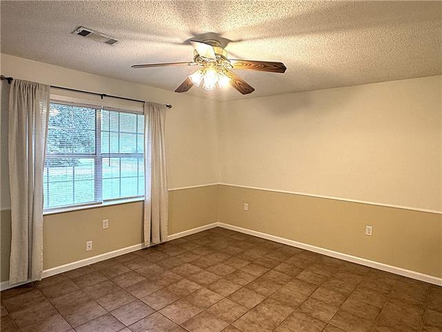 Photo - 14105 Wembley Rd