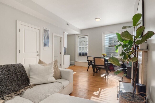 Photo - 62 W Cedar St Unit 2