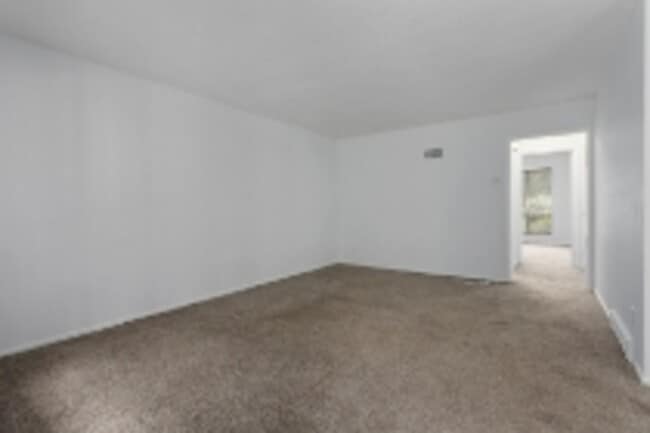 Photo - 432 W 89th St