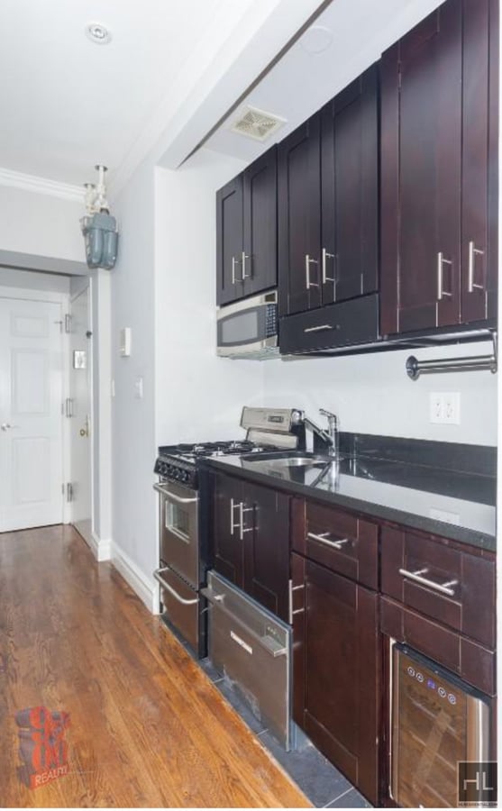 Photo - MOTT ST. Unit 19