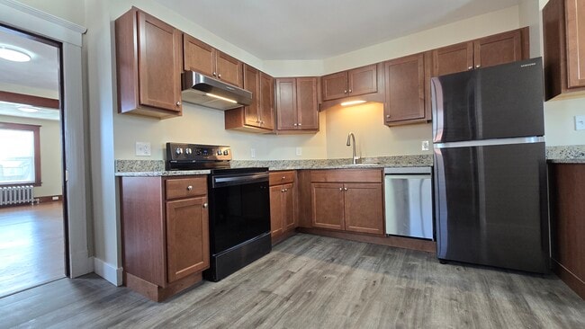 Photo - 39 W School St Unit B