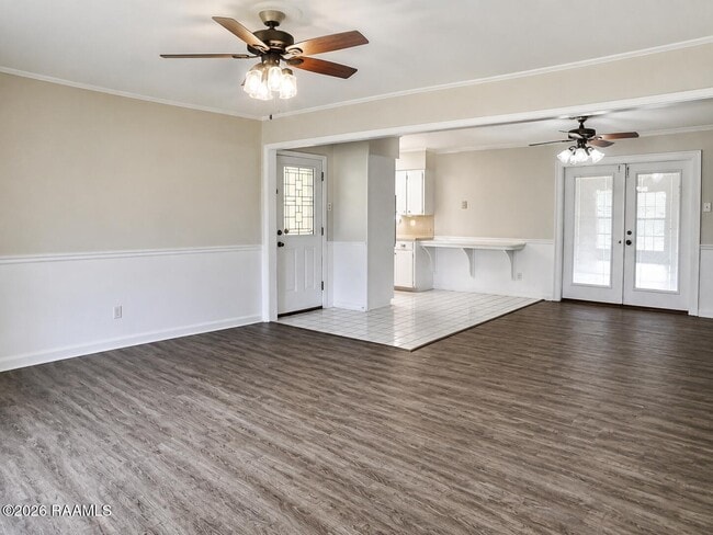 208 Mayard Dr