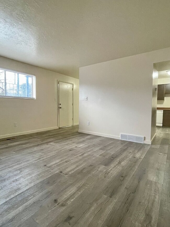 Photo - 188 N Pingree Ave Unidad GB 188 #2