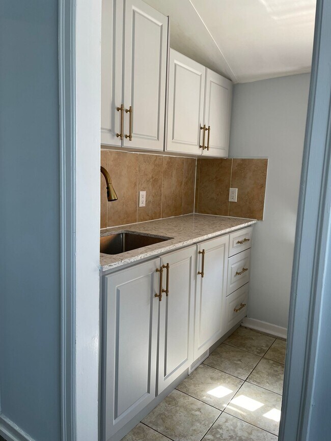 Photo - 1 Southmead Rd Unit 1-Bed Plus Den