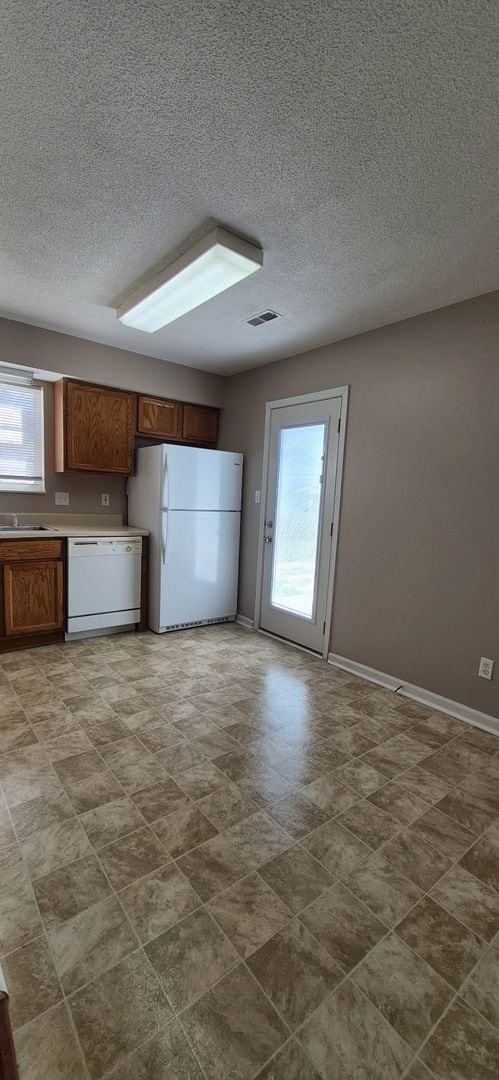 Photo - Updated 2br/1.5ba condo in North Knoxville