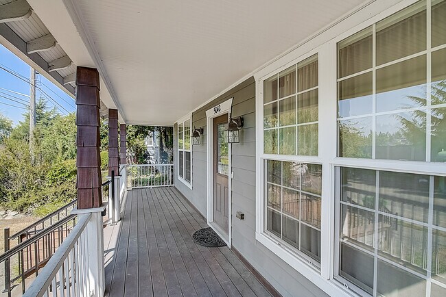 Photo - 5042 7th Ave NE