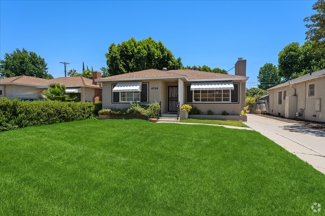 Building Photo - Charming Updated 2-Bedroom Van Nuys Home w...