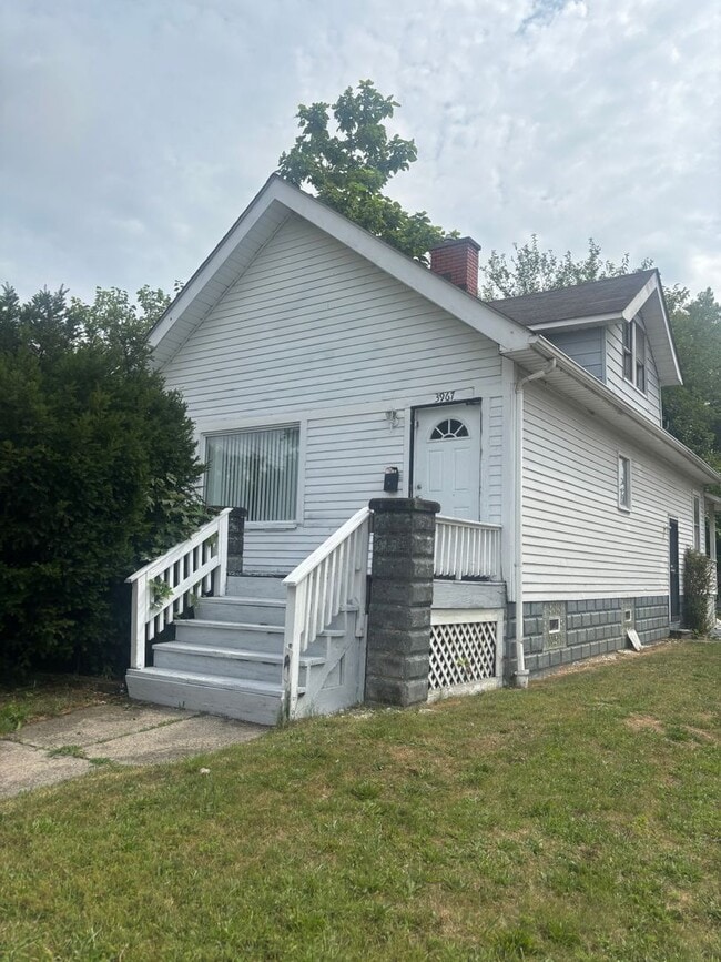 Building Photo - 3967 E 120th St