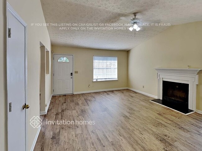 Photo - 2795 Wildflower Ln SW