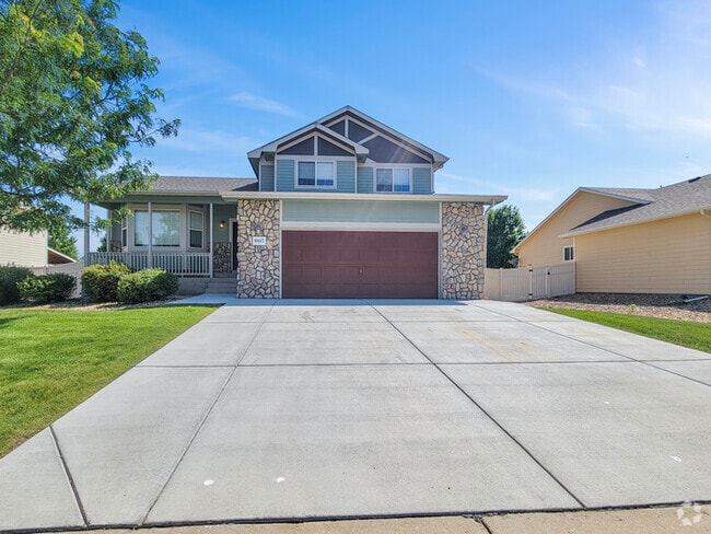 Building Photo - Charming 3 beds 2.5 baths in Firestone Rental