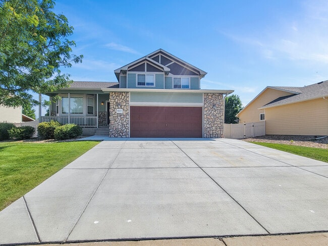 Charming 3 beds 2.5 baths in Firestone - Charming 3 beds 2.5 baths in Firestone House