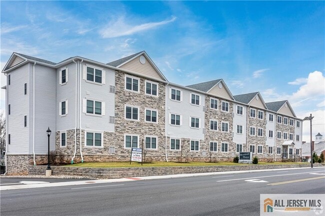 Photo - 1025 Raritan Rd