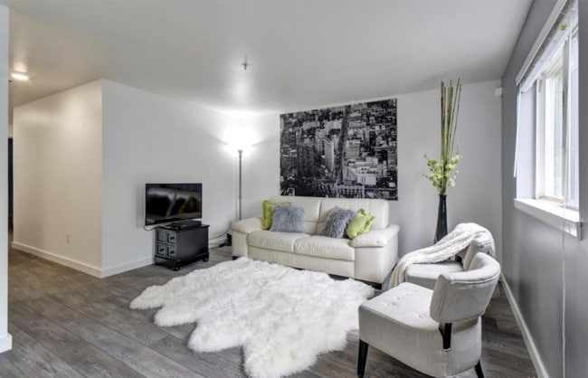 Photo - 9731 Holly Dr Unit A101