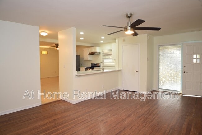 Photo - 3522 S Toledo Ave