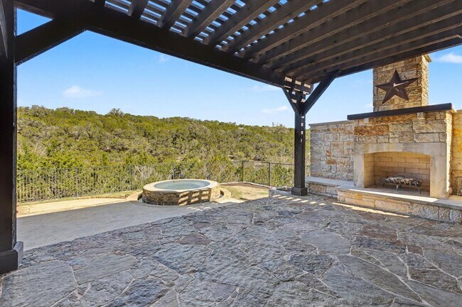 Photo - 121 Burgess Ln