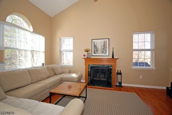 Photo - 38 Honeyman Rd