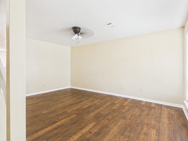 Photo - 800 San Pedro Dr