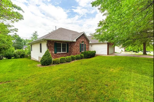Photo - 4405 Fall River Dr