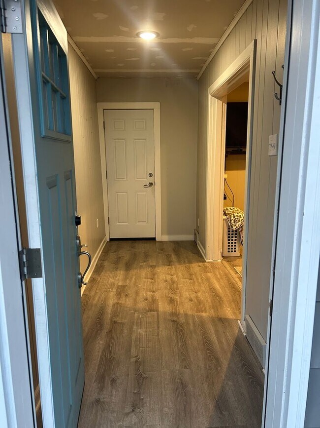 Photo - 3216 Jane St Unit 1