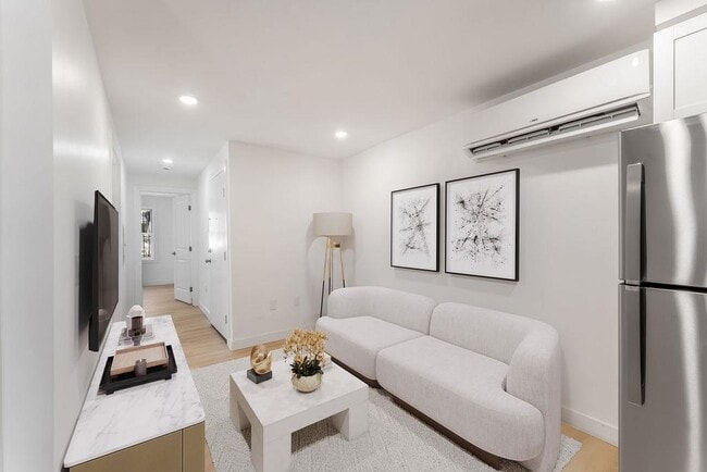 Photo - 306 Varick St Unit 1