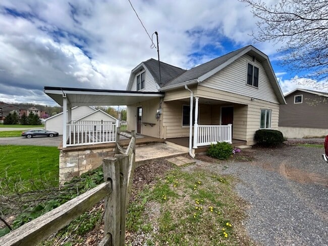 Photo - Charming Cape