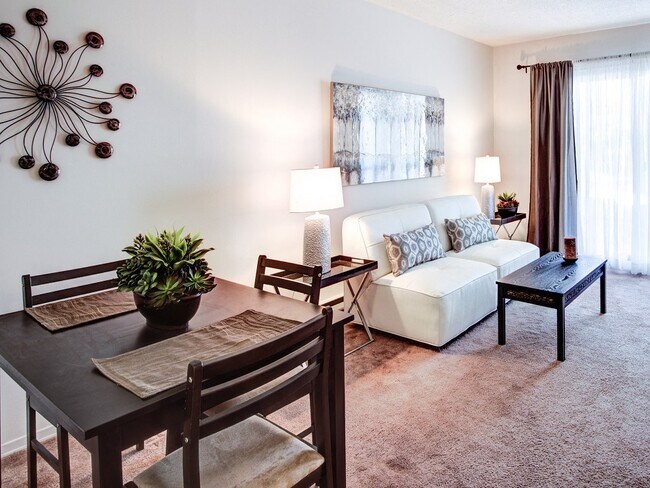 Photo - Bayridge Court Apartments