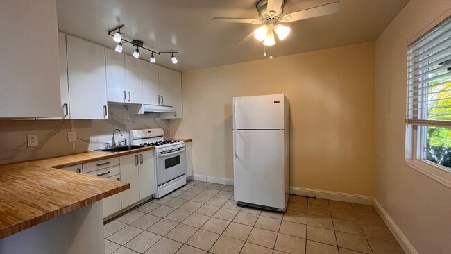 Photo - 114 Carolina St Unit 114 Carolina St #B