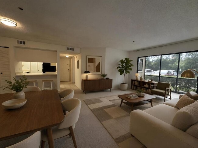 Photo - 6002 Laketree Ln Unit G