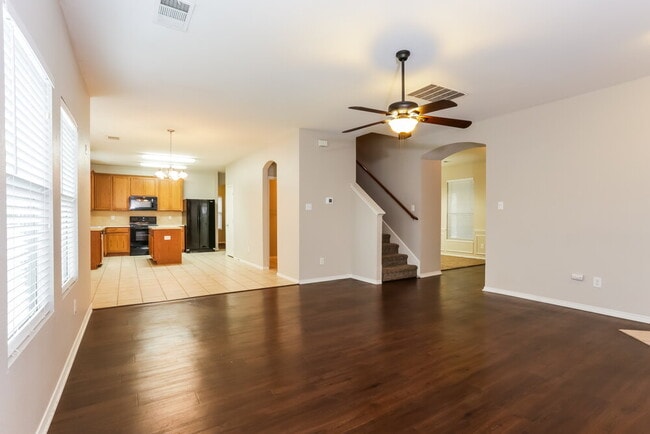 Photo - 808 Forest Grove Ln