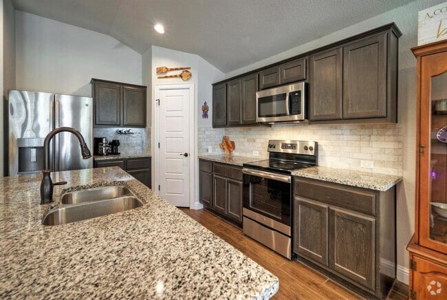 Building Photo - 21707 Crystal Way Rental