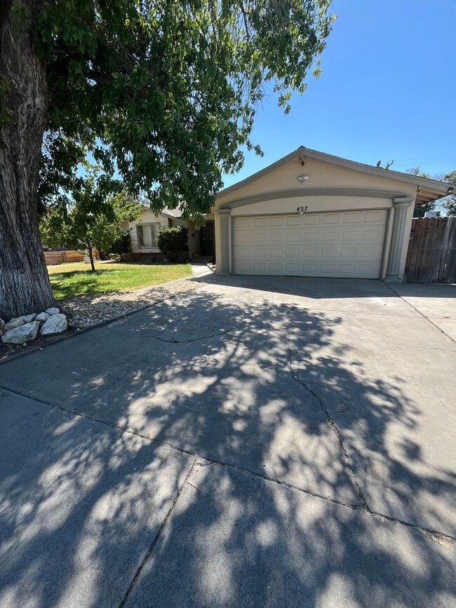 Building Photo - Coming Soon!!! 3-Bedroom, 2-Bathroom Home for Rent