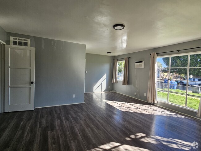 Building Photo - 8775 Tilden Ave Rental