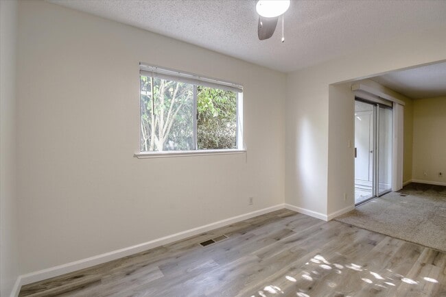 Sycamore Glen Apartments