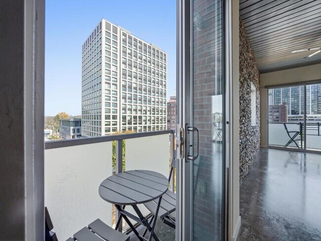 620 Glen Iris Dr NE Unit 508