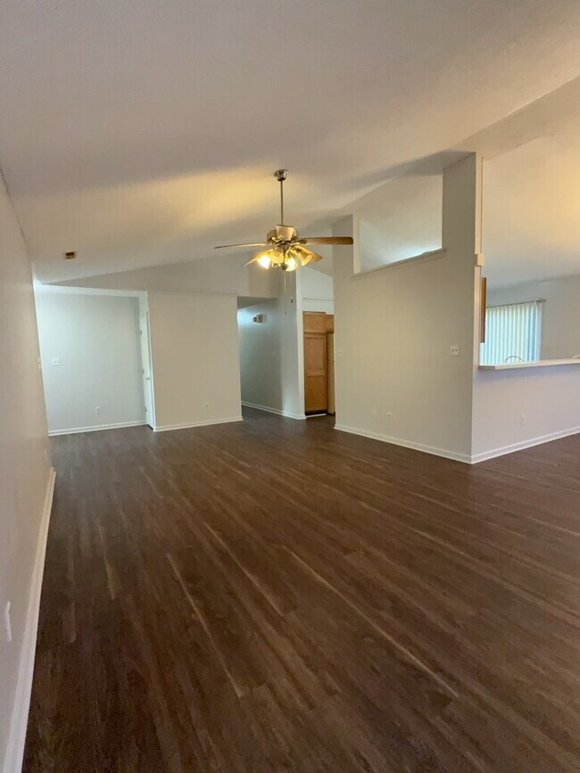 Photo - 2694 Idlebrook Cir