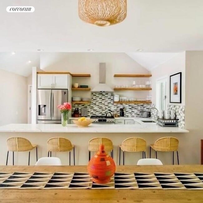 Building Photo - 20 Collingswood Dr