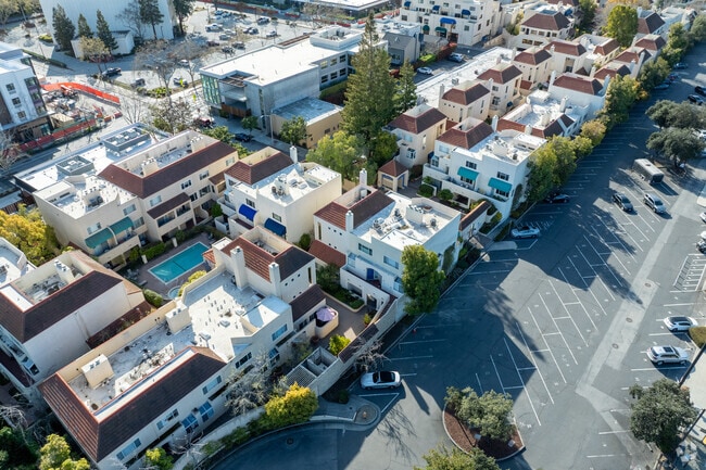 Fotografía del edificio - Palo Alto Central