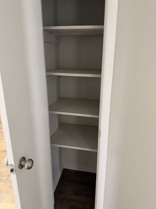 Photo - 194 E Biscayne Rd