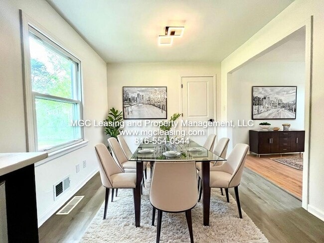 Photo - Unique Ranch Style Home Minutes From Downtown Lee's Summit