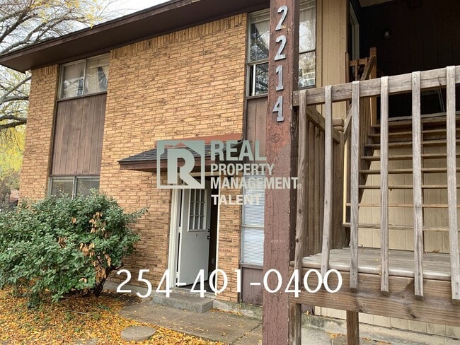 Building Photo - 2214 Saulsbury Dr Unit A Rental