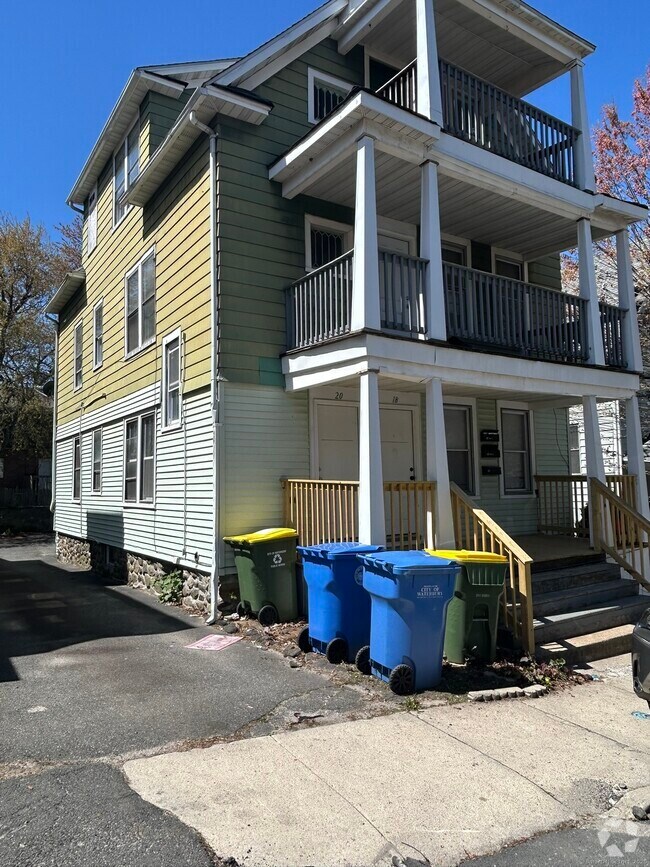Building Photo - 18 Eastwood Ave Rental