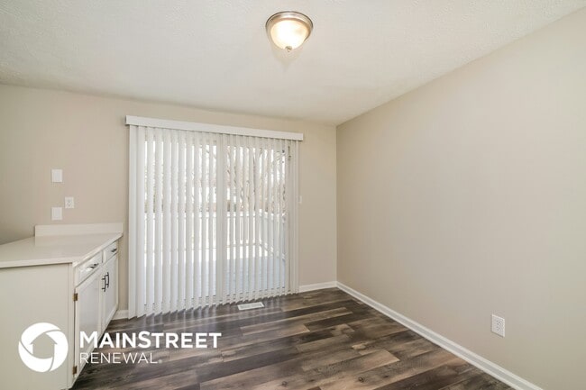 Photo - 8709 Redcoat Ct