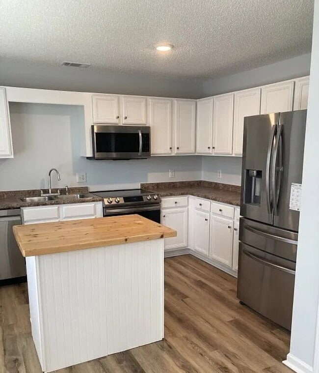 Photo - 129 Ridgewood Cir