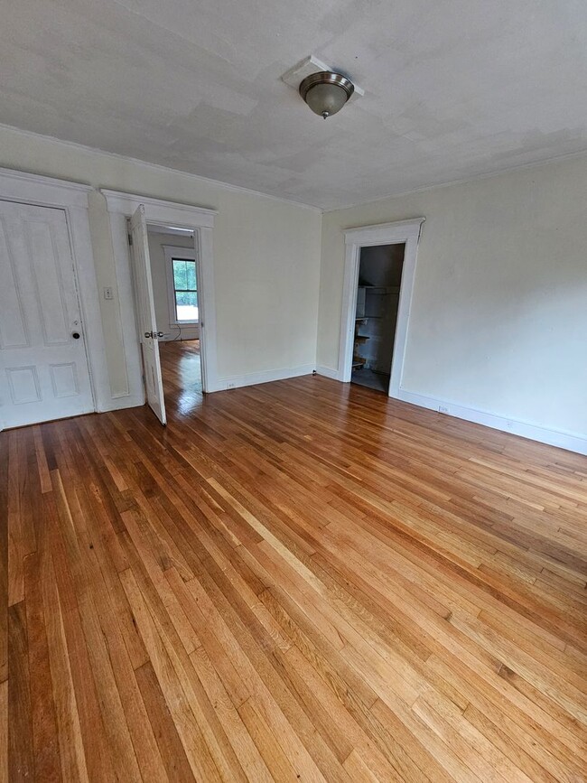 Photo - 605 Hall St Unit 2