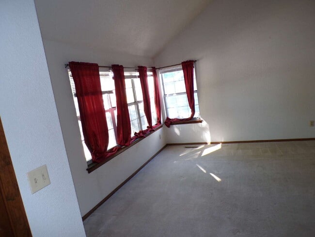 Photo - Four Lakes - Centennial - 3 Bedroom - 3 Ba...