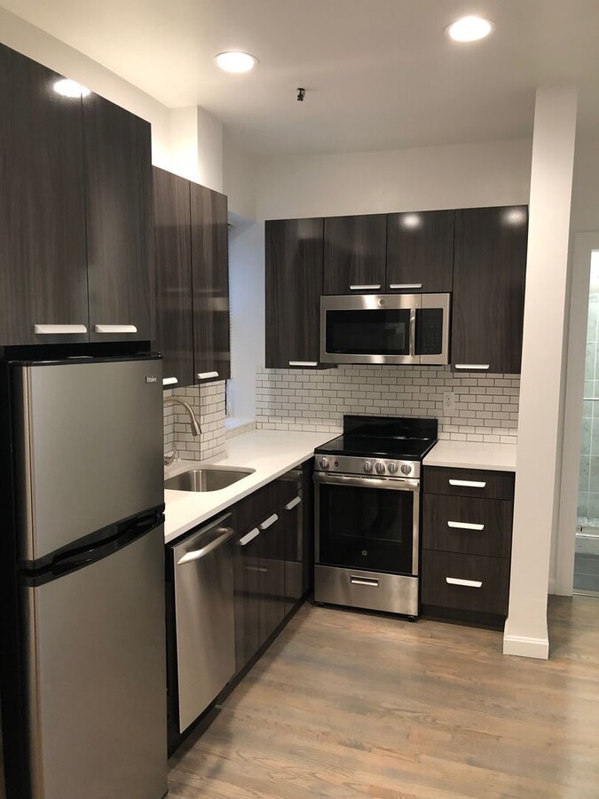 West Fens Updated 1Bed with washer and dry... - West Fens Updated 1Bed with washer and dry... Condo